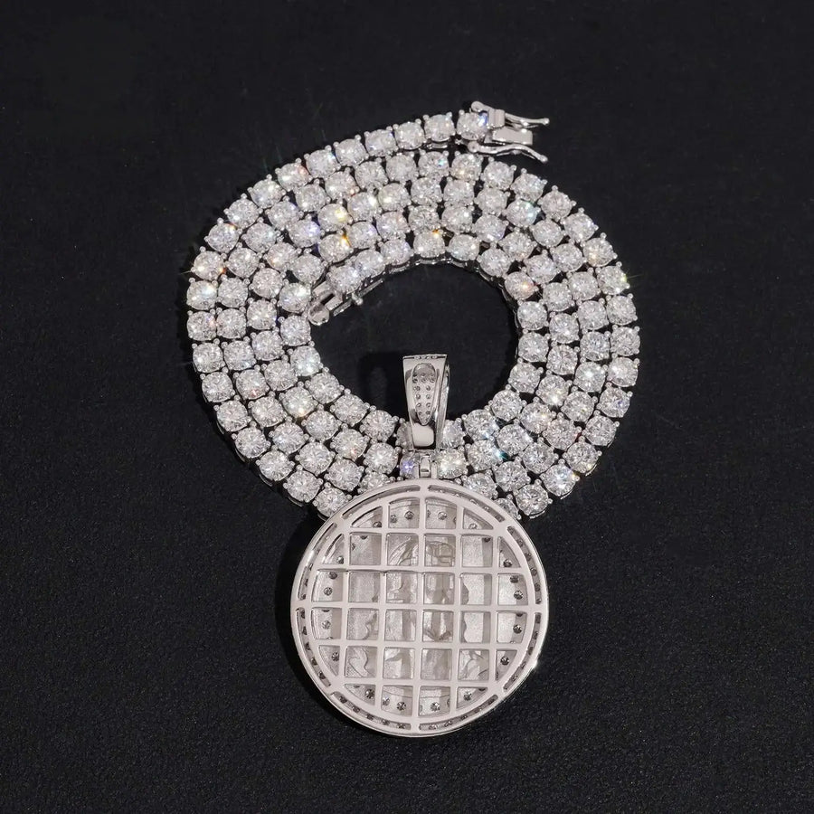Crest Moissanite Pendants