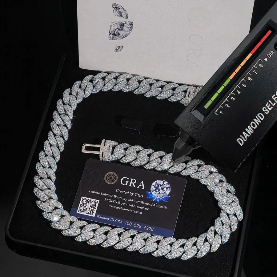 18MM S925 SILVER BLUE INVERSED SETTING VVS MOISSANITE CUBAN LINK CHAIN