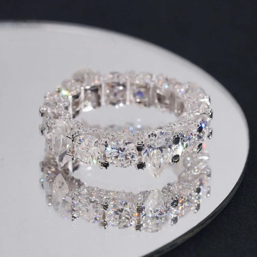 Oval+Round Cut Eternity Moissanite Diamond Rings
