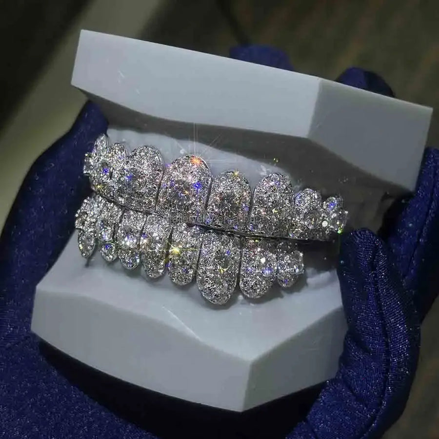 CUSTOM TOP & BOTTOM S925 VVS MOISSANITE GRILLZ