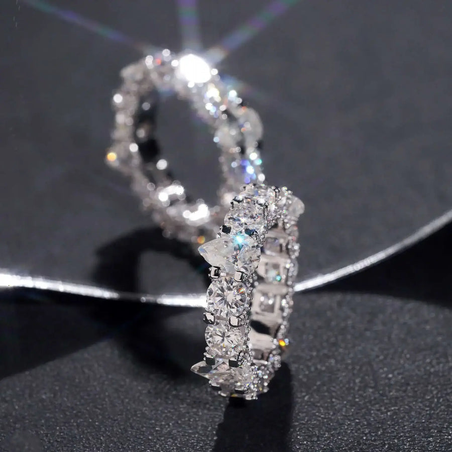 Oval+Round Cut Eternity Moissanite Diamond Rings