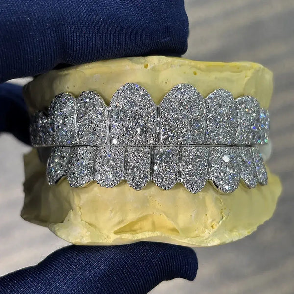 CUSTOM TOP & BOTTOM MOSAIC SETTING S925 VVS MOISSANITE STRAIGHT CUT GRILLZ