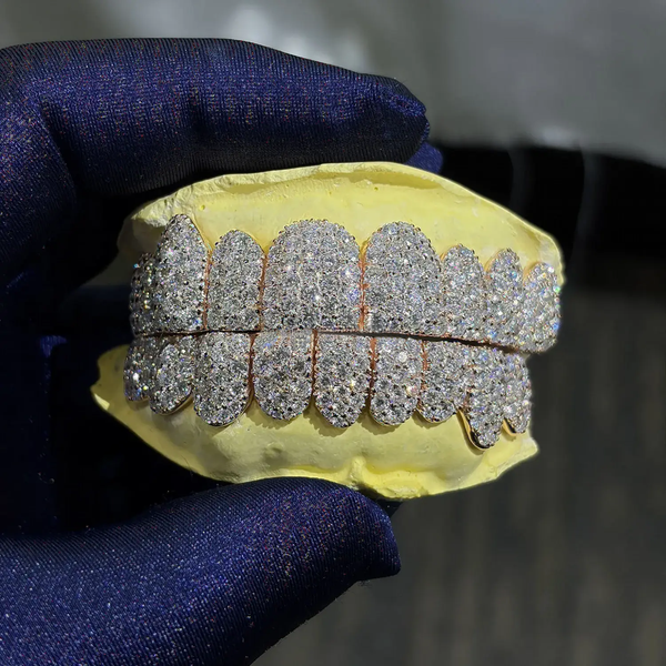 CUSTOM S925 SILVER VVS MOISSANITE FLOODED GRILLZ